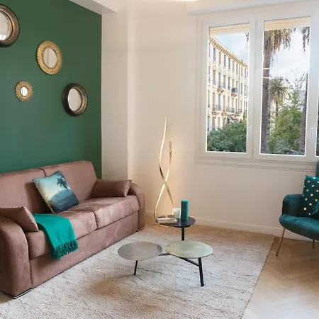 Apartment Beautiful In The Heart Of Nice