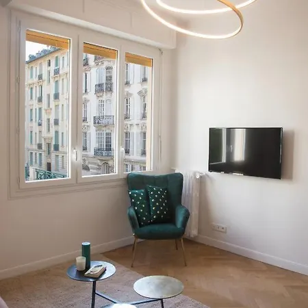 Apartment Beautiful In The Heart Of Nice
