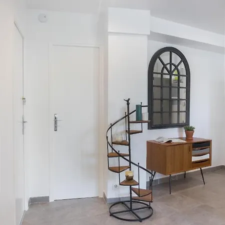 Beautiful In The Heart Of Apartment Nice
