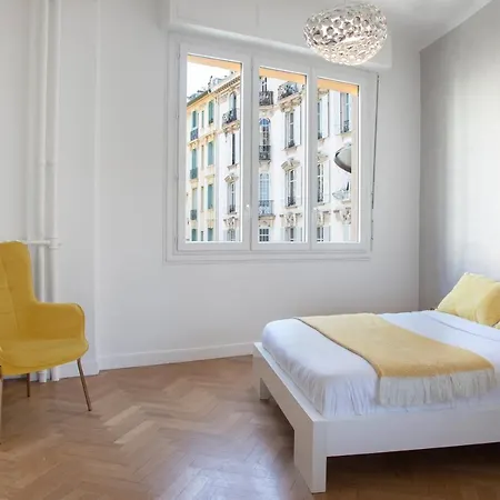 Apartament Beautiful In The Heart Of
